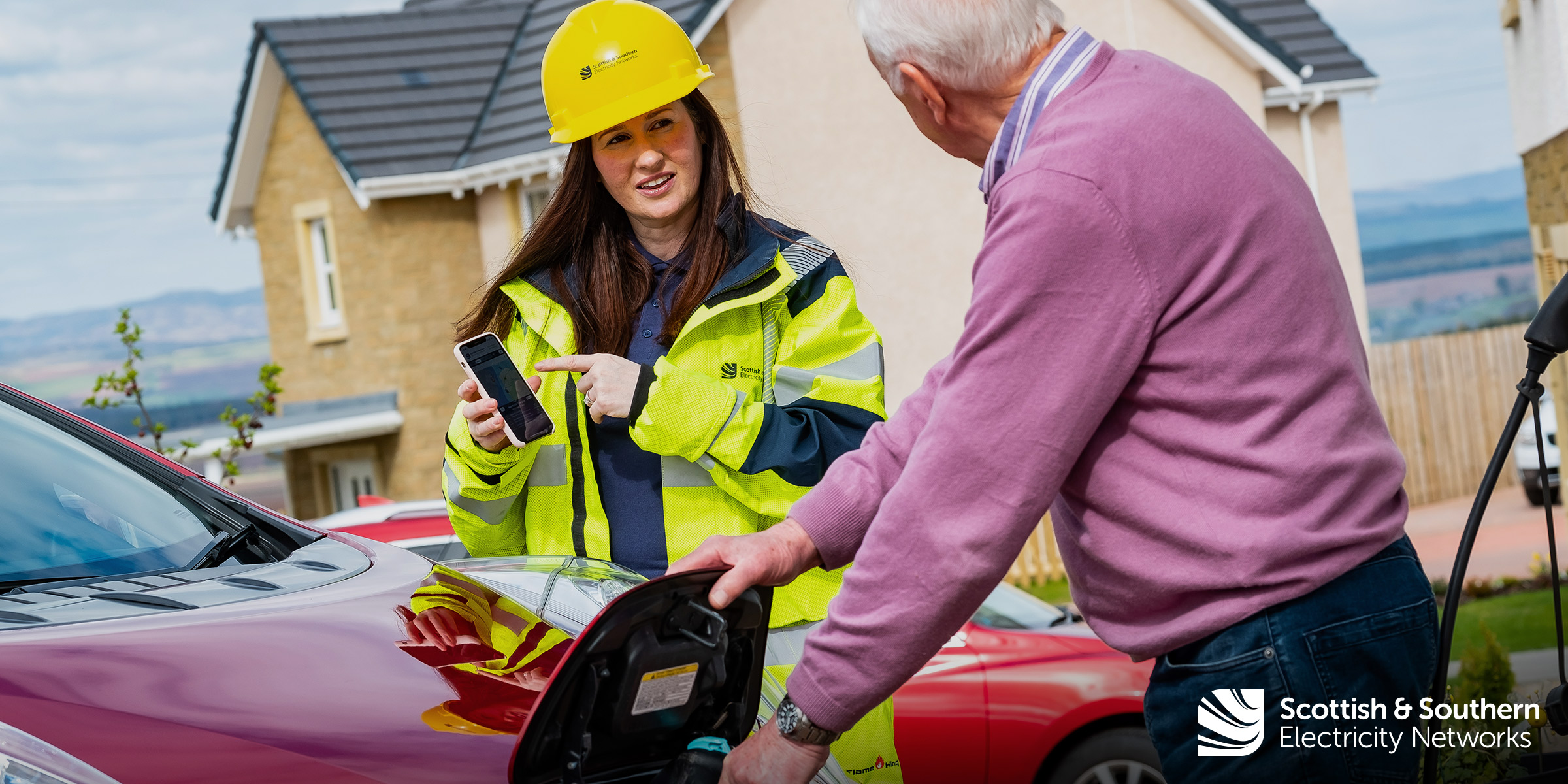 SSEN employee speaking with customer 